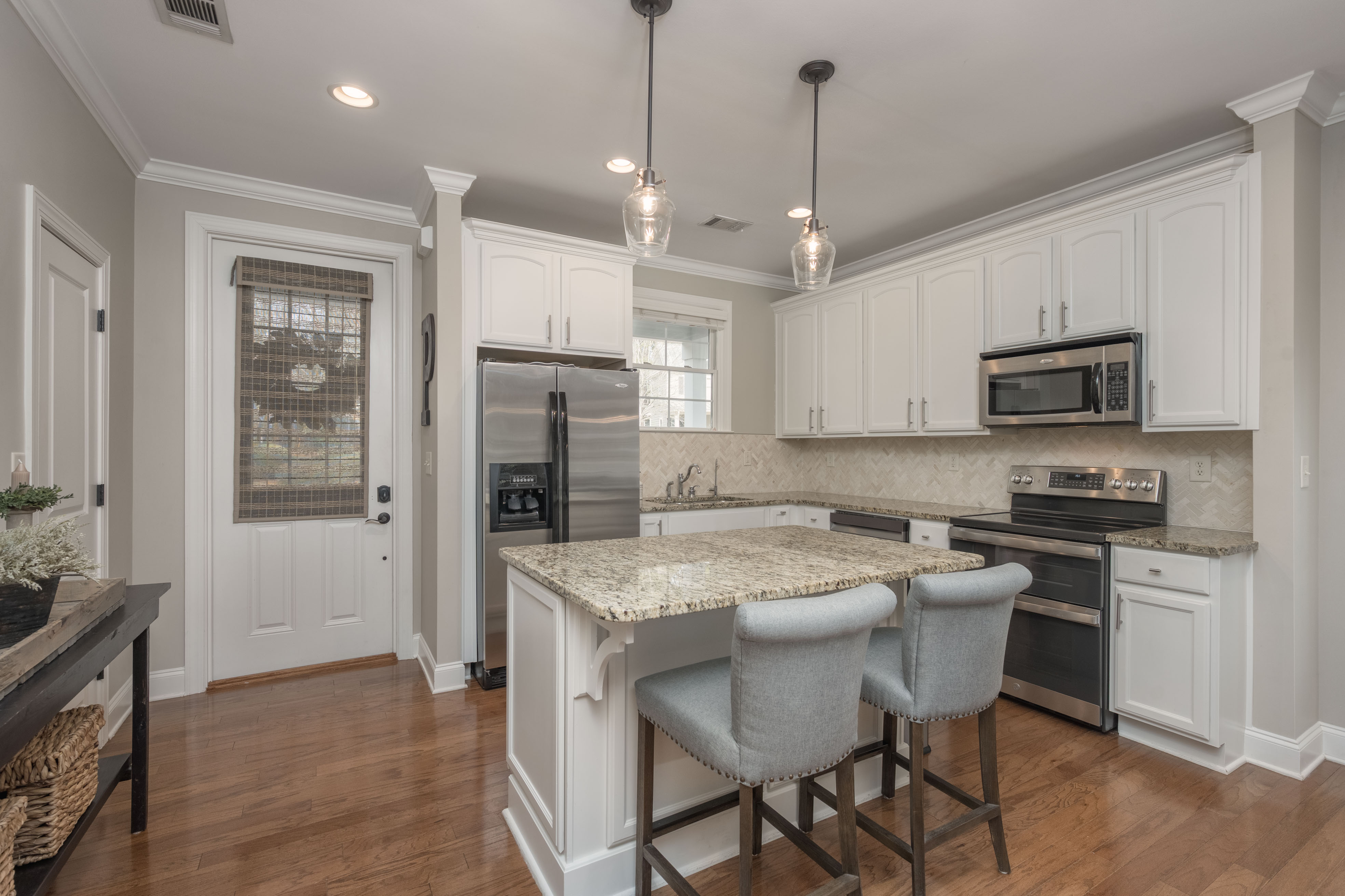 1091 Starboard Drive image 6